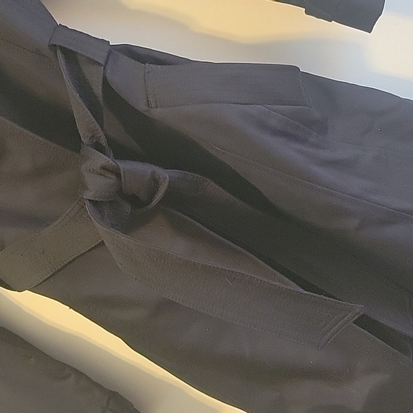 WHBM Stitch-Detail Trench Coat With Removable Belt, Size XS - Picture 6 of 11